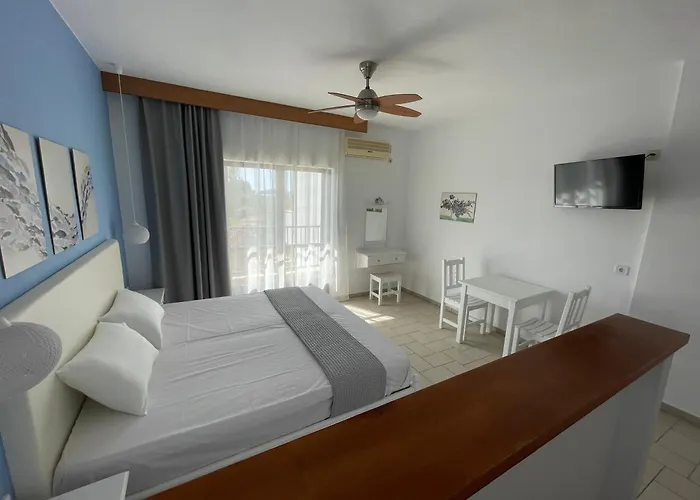 Adult Only - Suzanna Appart hôtel 4*