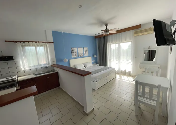 Adult Only - Suzanna Appart hôtel 4*