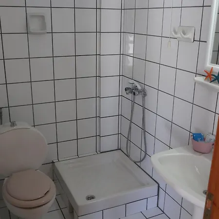 Ξενοδοχείο με διαμερίσματα Adult Only - Suzanna 2*