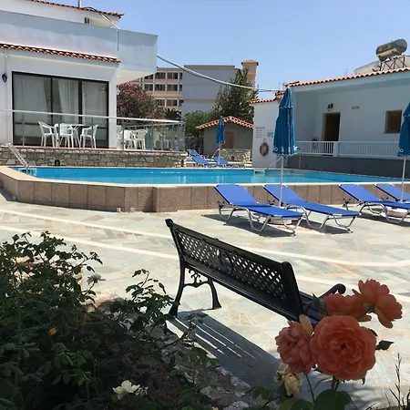 Adult Only - Suzanna Ξενοδοχείο με διαμερίσματα 2*