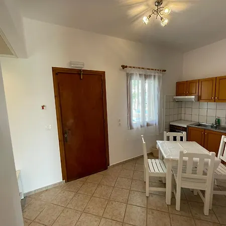 Ξενοδοχείο με διαμερίσματα Adult Only - Suzanna Αχλαδιές