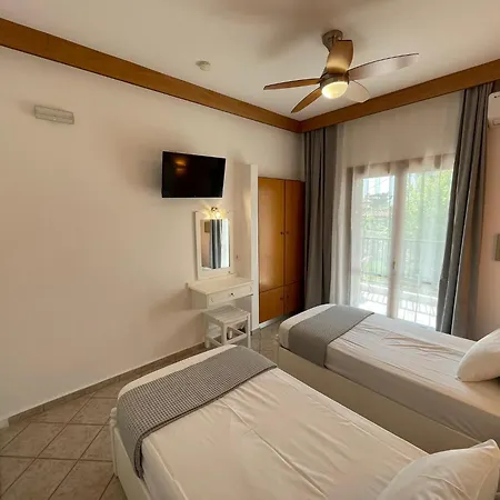 Adult Only - Suzanna 4* Achladies (Skiathos)