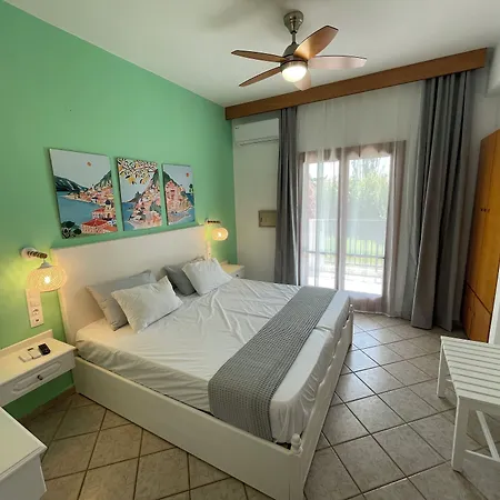 Adult Only - Suzanna 4* Achladies (Skiathos)