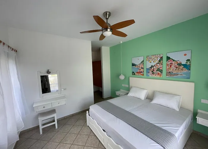 Adult Only - Suzanna Aparthotel