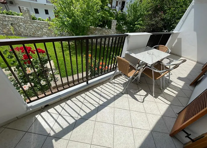 Adult Only - Suzanna 4* Achladies (Skiathos)