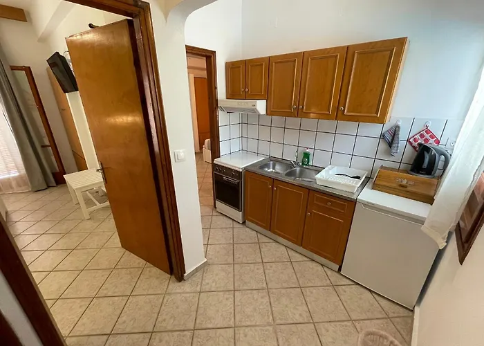 Adult Only - Suzanna Aparthotel