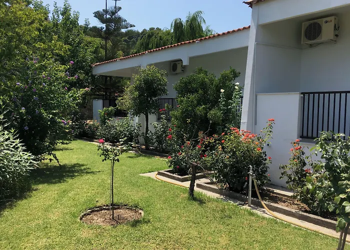 Adult Only - Suzanna Achladies (Skiathos)