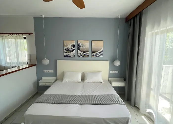 Adult Only - Suzanna Aparthotel 4*