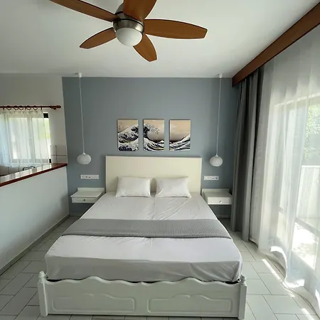 Adult Only - Suzanna Appart hôtel 4*